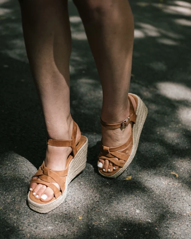 Une paire aussi raffinée que celle qui la porte 💗 
📸: @taherbenfraj 💗